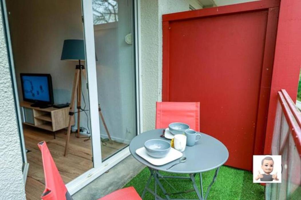 Le Petit Park-Studio-Terrasse- Piscine-Wifi Fibre Apartman Pau Kültér fotó