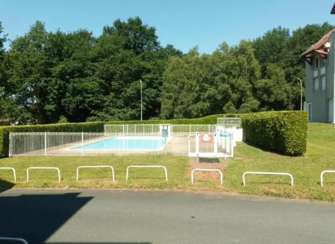 Le Petit Park-Studio-Terrasse- Piscine-Wifi Fibre Apartman Pau Kültér fotó